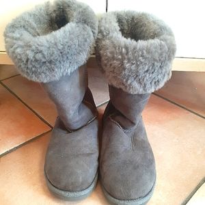 NWOT UGG Women's Boots